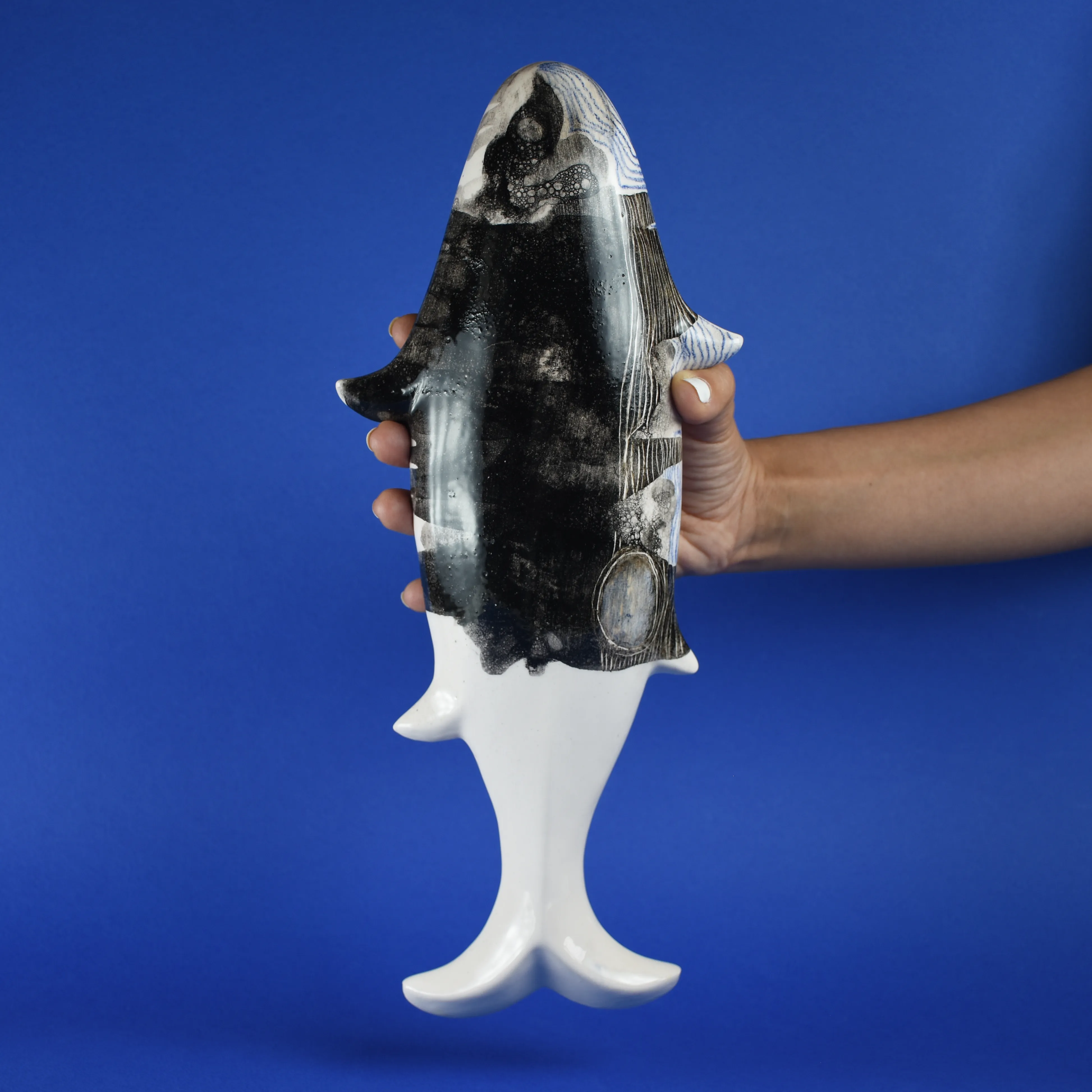 دیوارکوب سرامیکی تک نسخه "دخت ناخدا"